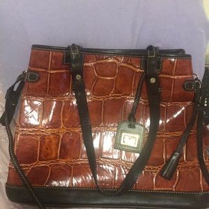 Dooney Bourke